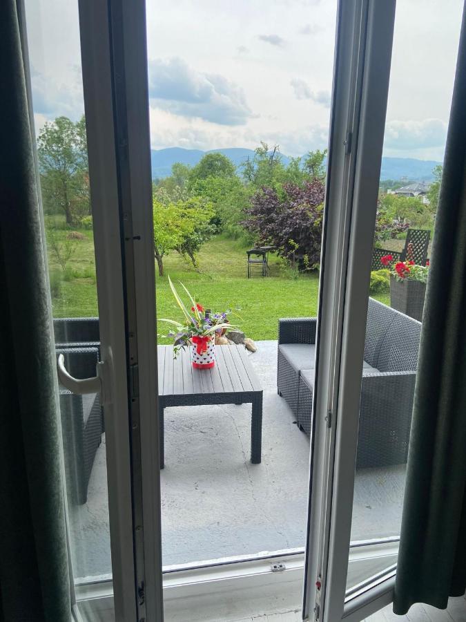 Appartement Mala Oaza à Čačak Extérieur photo