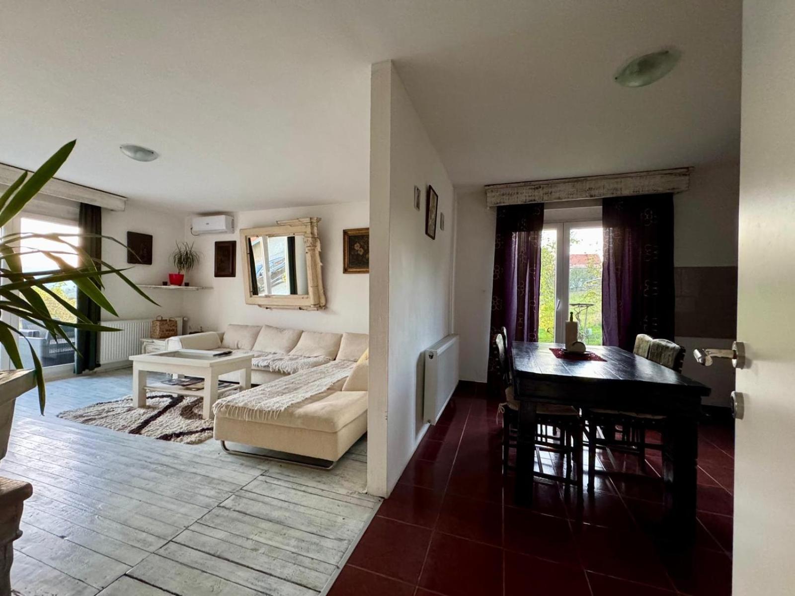 Appartement Mala Oaza à Čačak Extérieur photo